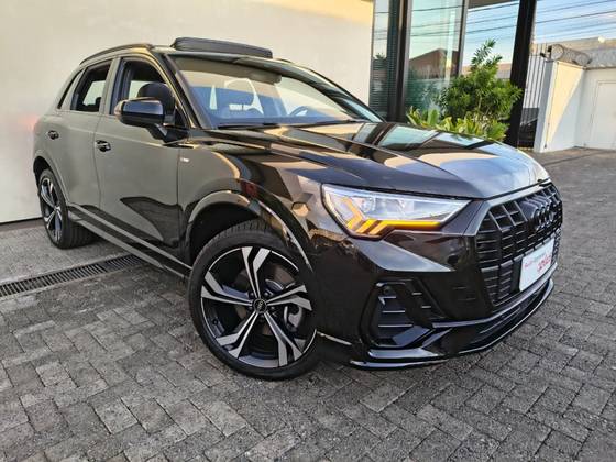 AUDI Q3 2.0 40 TFSI GASOLINA PERFORMANCE BLACK PLUS QUATTRO TIPTRONIC AUDI Q3 2.0 40 TFSI GASOLINA PERFORMANCE BLACK PLUS QUATTRO TIPTRONIC